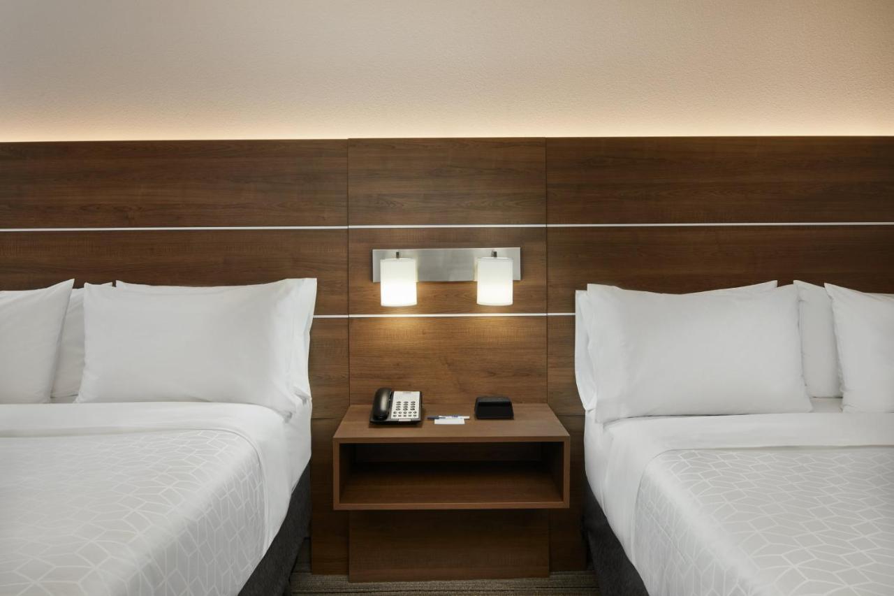 Holiday Inn Express Hotel & Suites Pensacola-West Navy Base By Ihg Beach Haven Exteriör bild