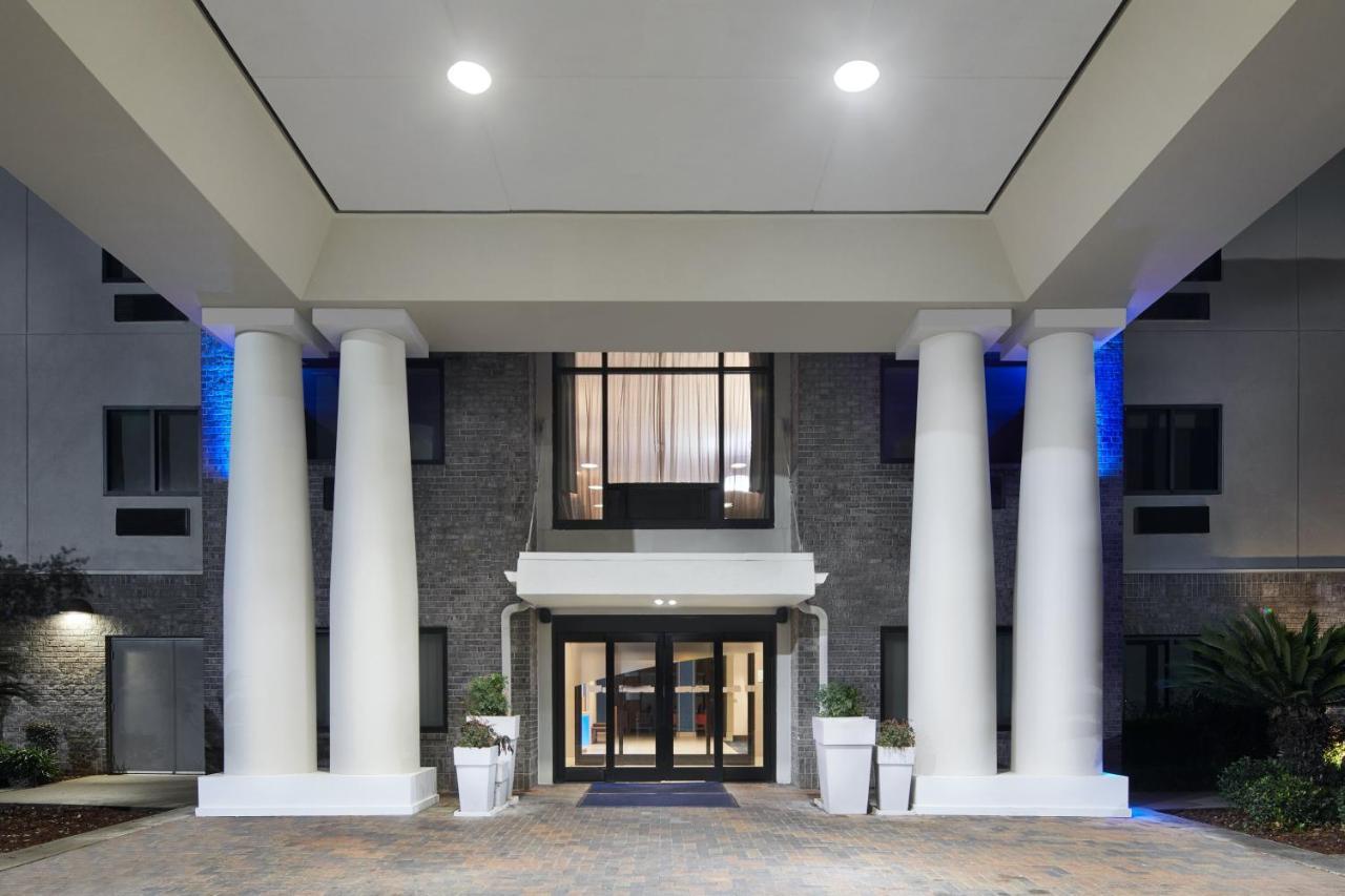 Holiday Inn Express Hotel & Suites Pensacola-West Navy Base By Ihg Beach Haven Exteriör bild